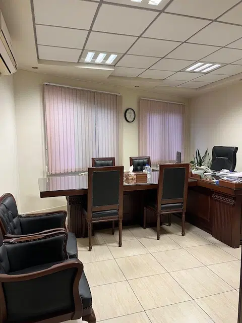 واحد سند اداری 177 متری بر خیابان سنائی