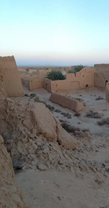 باغ پسته همراه با عمارت