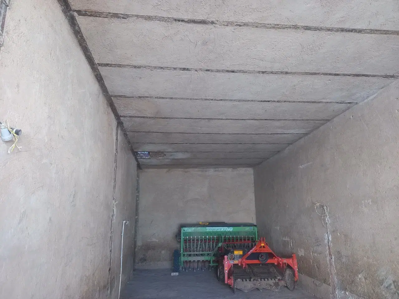 زمین مسکونی
