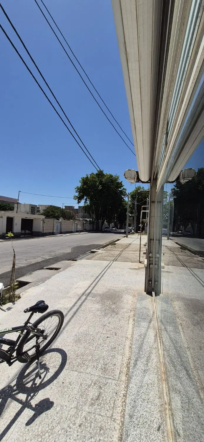 زمین فروشی