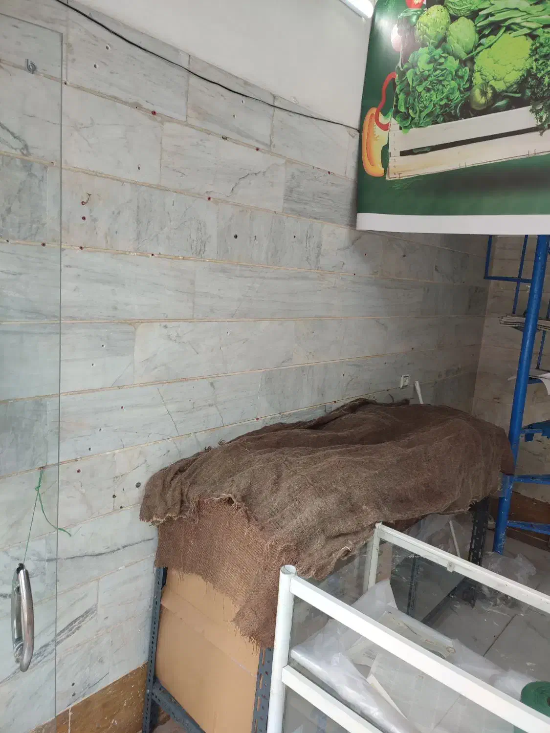 فروش یک باب مغازه خوش قواره
