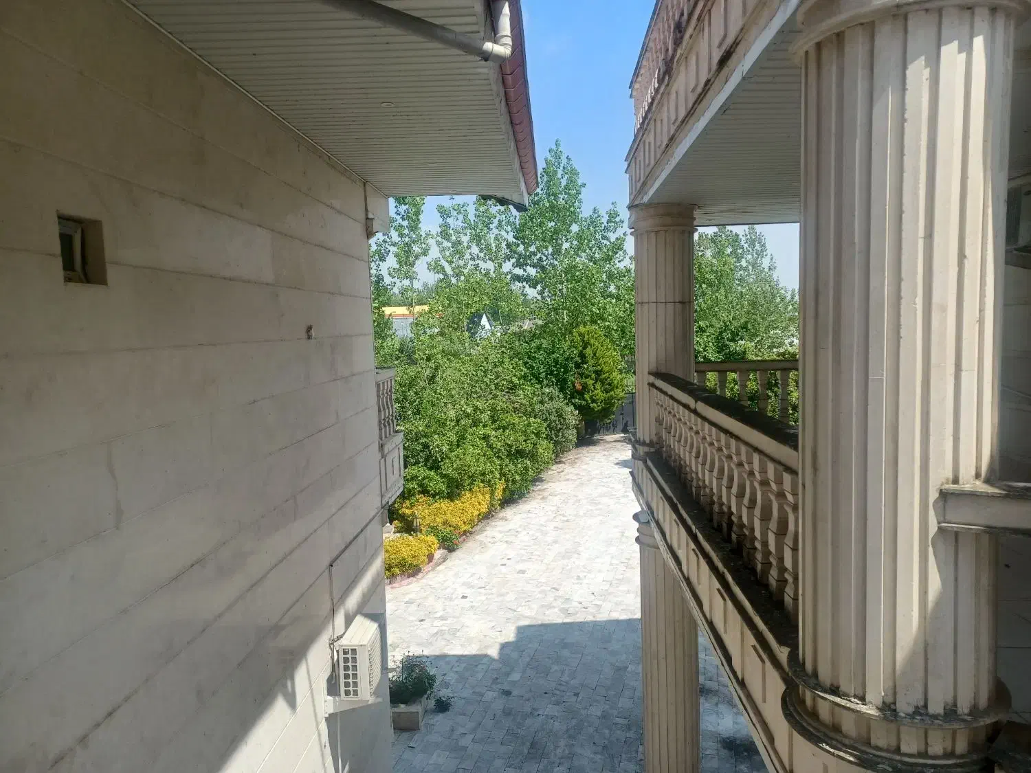 ملک اجاره ای برای انباری  یا شرکت