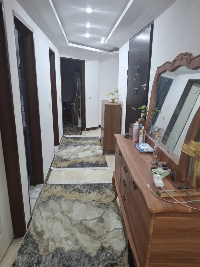 ویلایی ۱۵۰ متری ۳ خواب بلوار جمهوری خیابان وصال