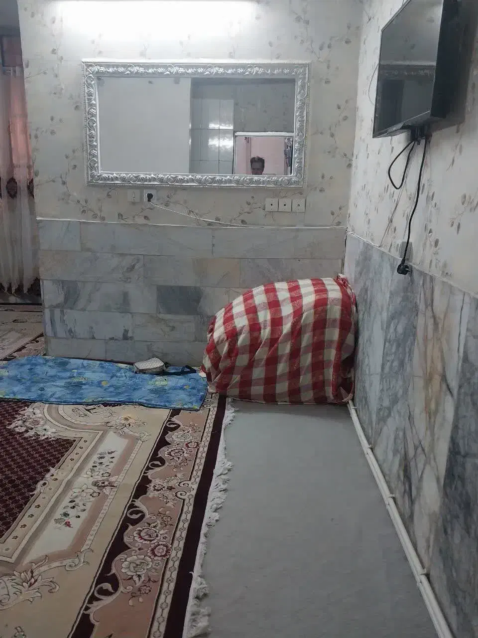 خانه کلنگی ۶۰ متری تک خواب حیاط کوچک