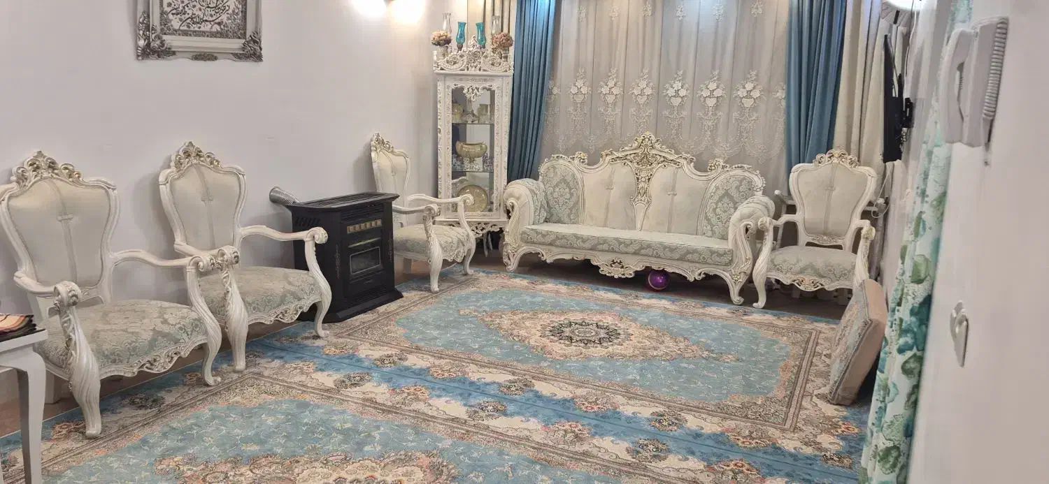 آپارتمان ۹۰‌متری در کاشان