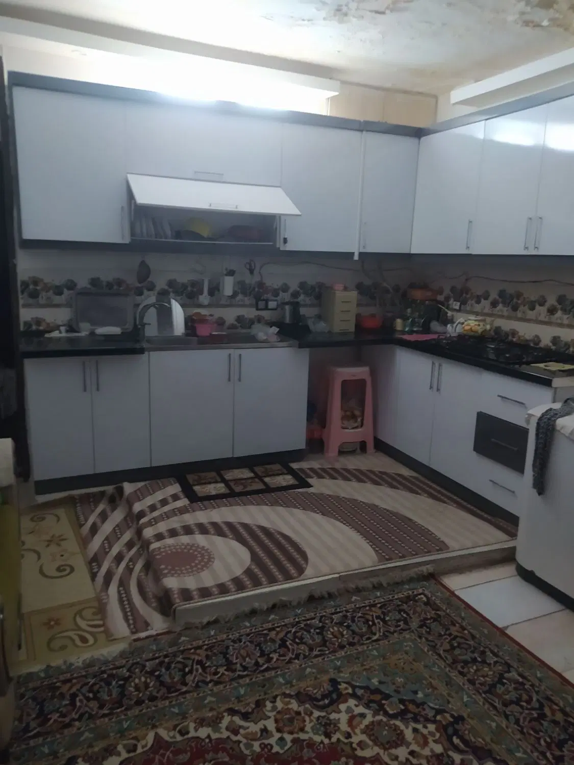 50 متری همکف راه جدا