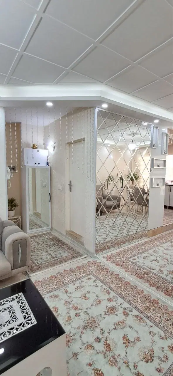 آپارتمان ۹۰متری اندیشه فاز۴