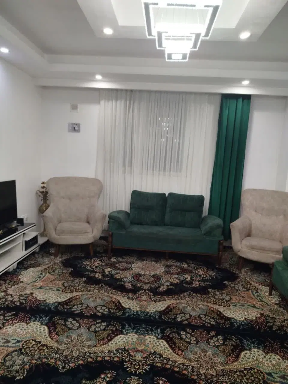 واحد ۷۰ متری ادارات حکمت ۸
