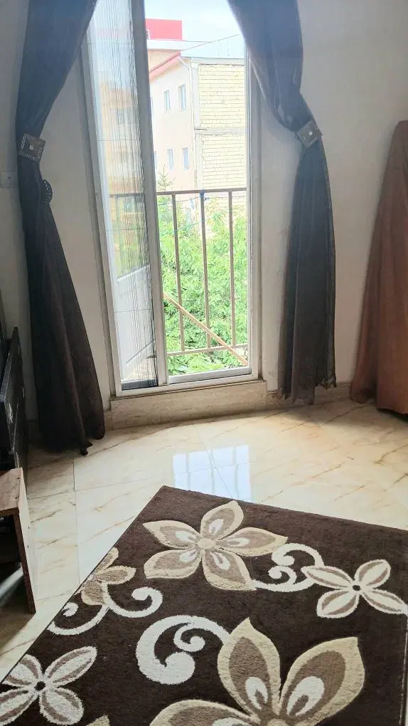 اجاره واحد ۱۰۰ ماری