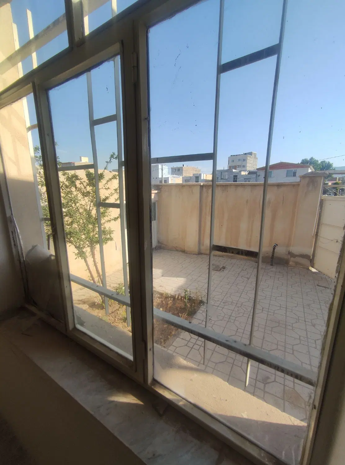 فروش ساختمان ویلایی کلنگی ۲۶۰ متر