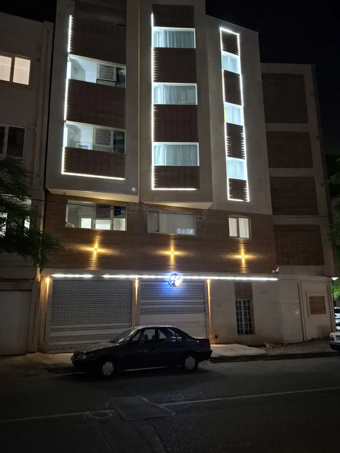آپارتمان تک واحدی نوساز ایثارگران ۱۲