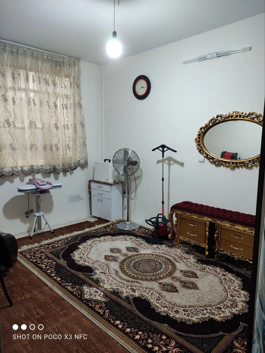 واحد ۱۳۰ متری خیابان قائم