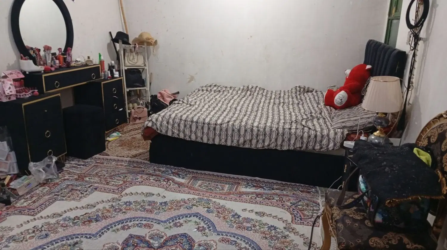 همخانه