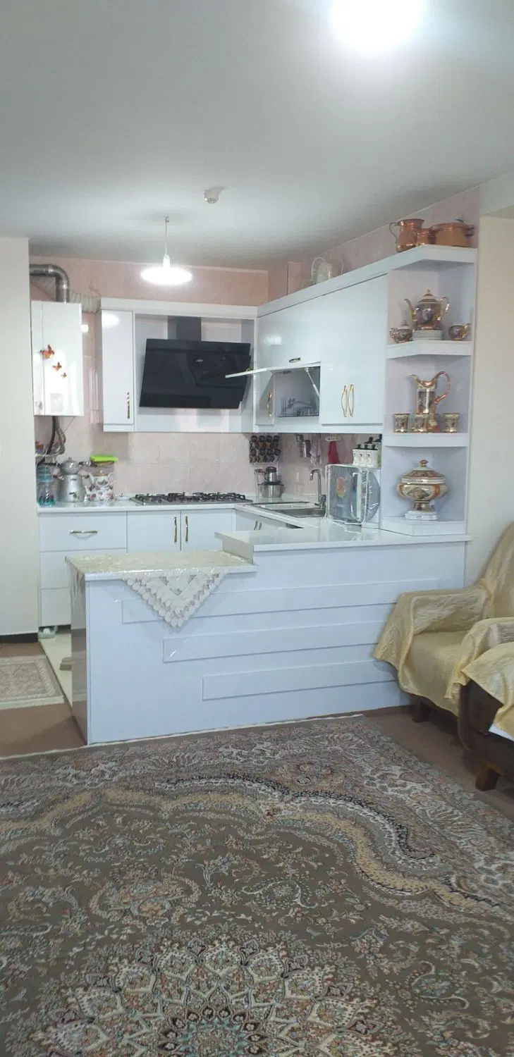 فروش دو خواب فول امکانات طبقه اول