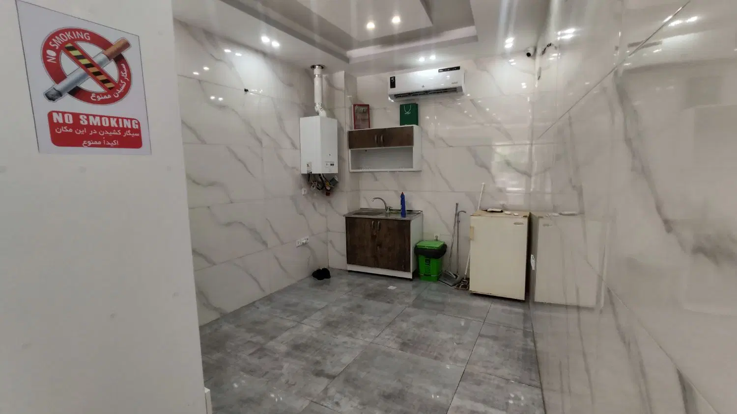 مغازه دو طبقه خیابان کاوه کنار مترو چمران