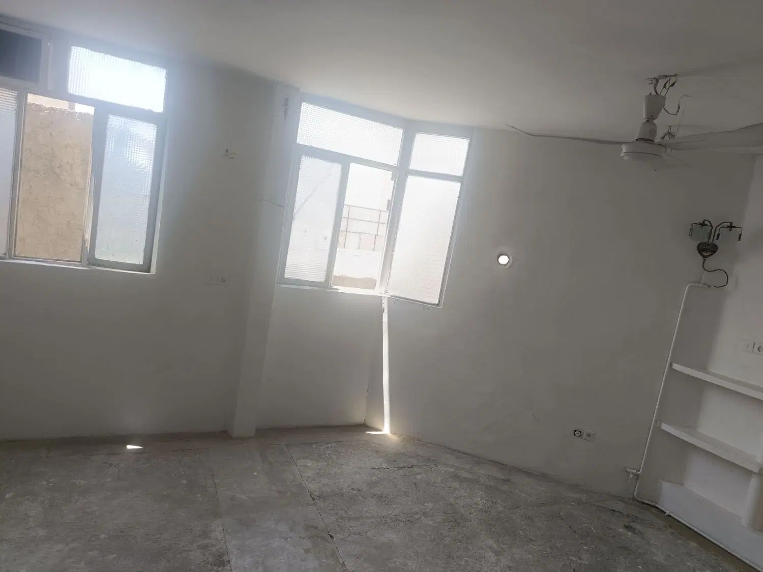 آپارتمان مسکونی،انبار اجاره ای