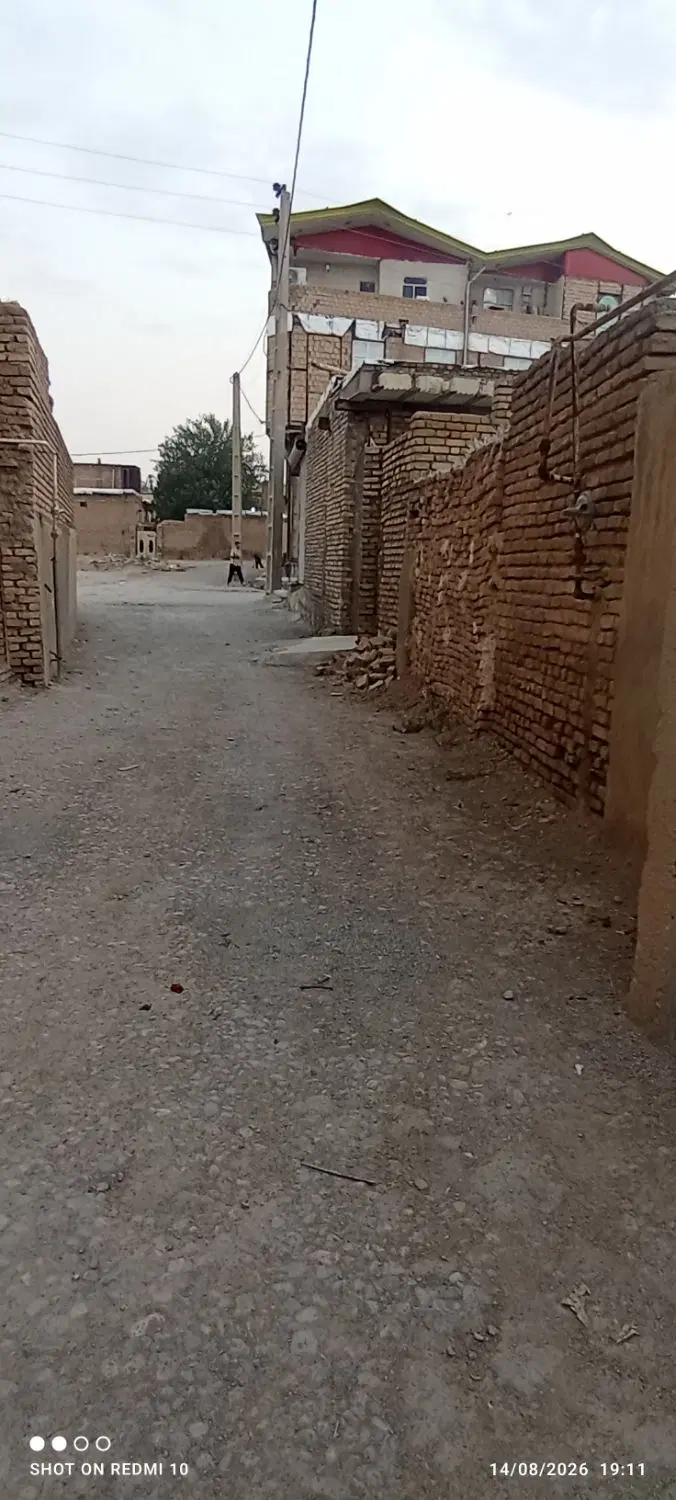 زمین کهریز