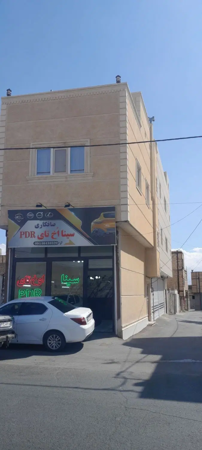 خانه با مغازه تجاری  در آناخاتون