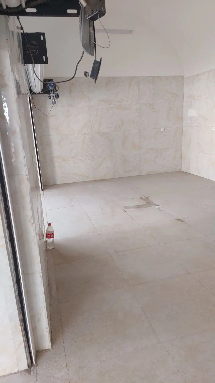 اجاره یک باب مغازه سی متری دو درب