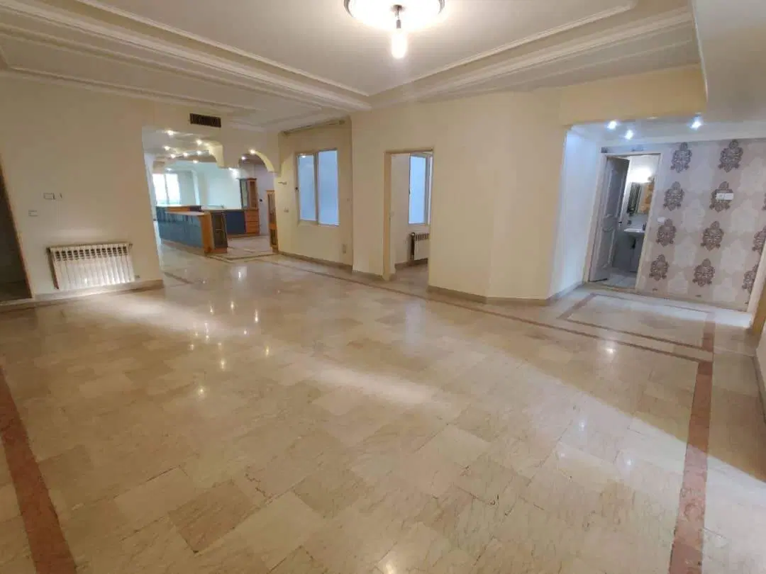 رهن و اجاره، ۲۳۱ متر مسکونی، پاسداران گلستان ۵