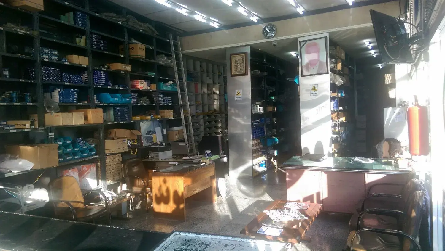 اجاره مغازه فول امکانات بهترین لوکیشن میدان قزوین
