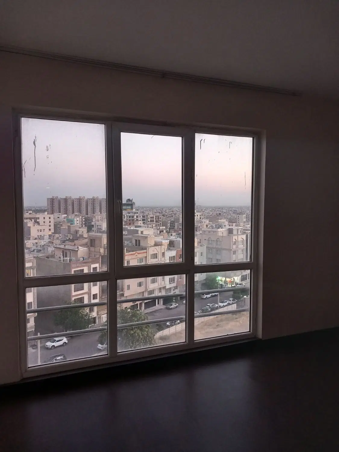 ۱۶۰ متر ویلایی ۳ نبش همراه با مغازه