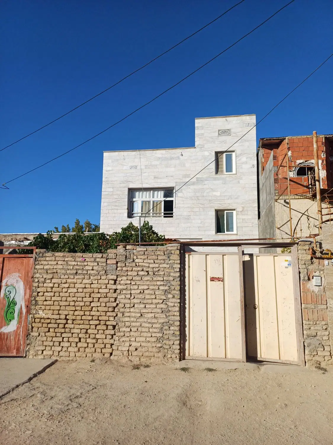 واحد مستقل نیاوران