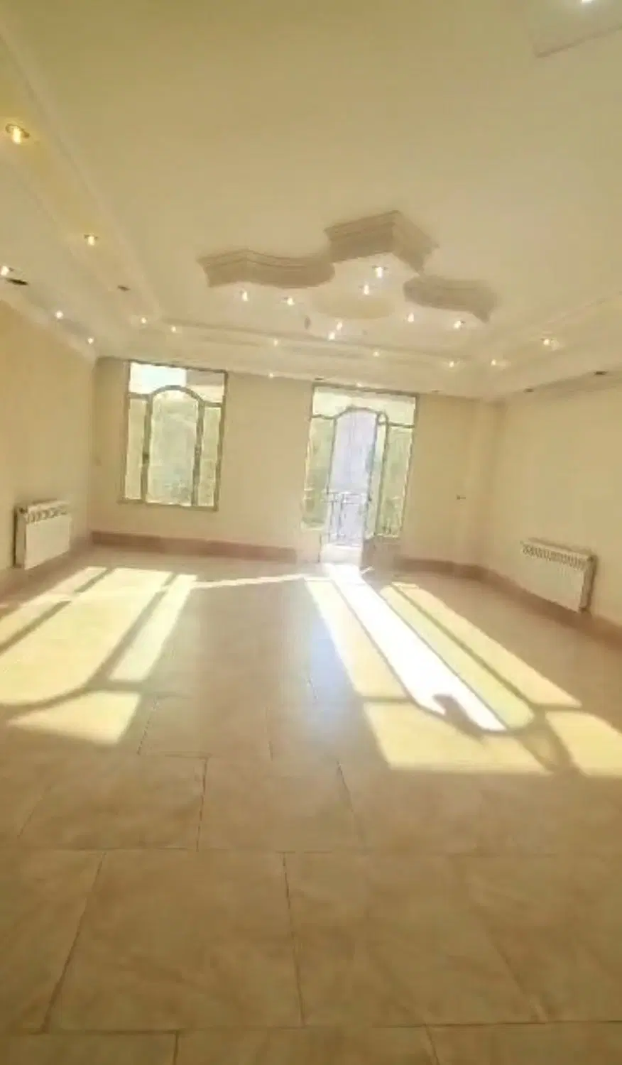 ۲۰۸ متر آپارتمان شمالی رو به افتاب فاز ۳ بلوک ۳