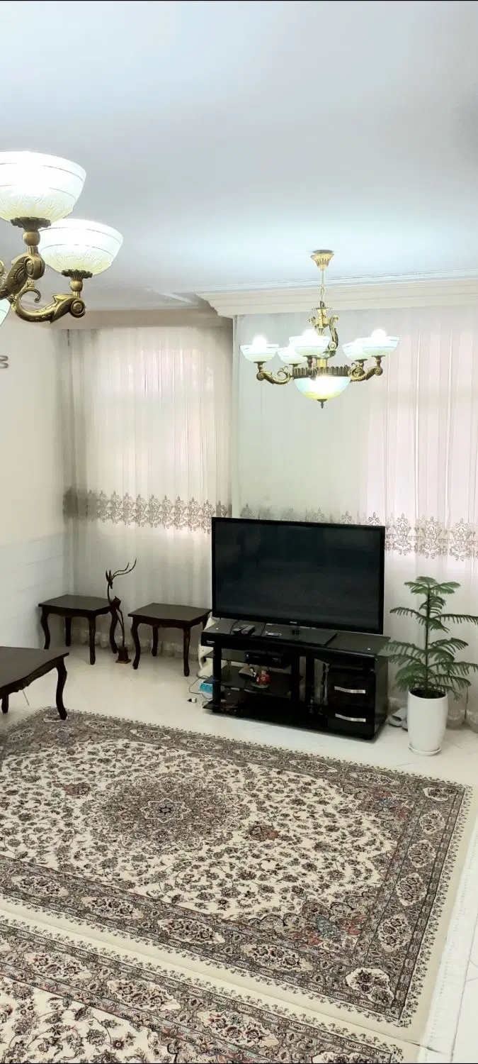 آپارتمان تک واحدی