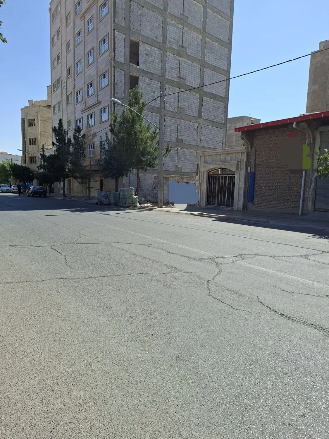 صوفیان حیاط مسکونی ویلایی۲۱۵مترمربع
