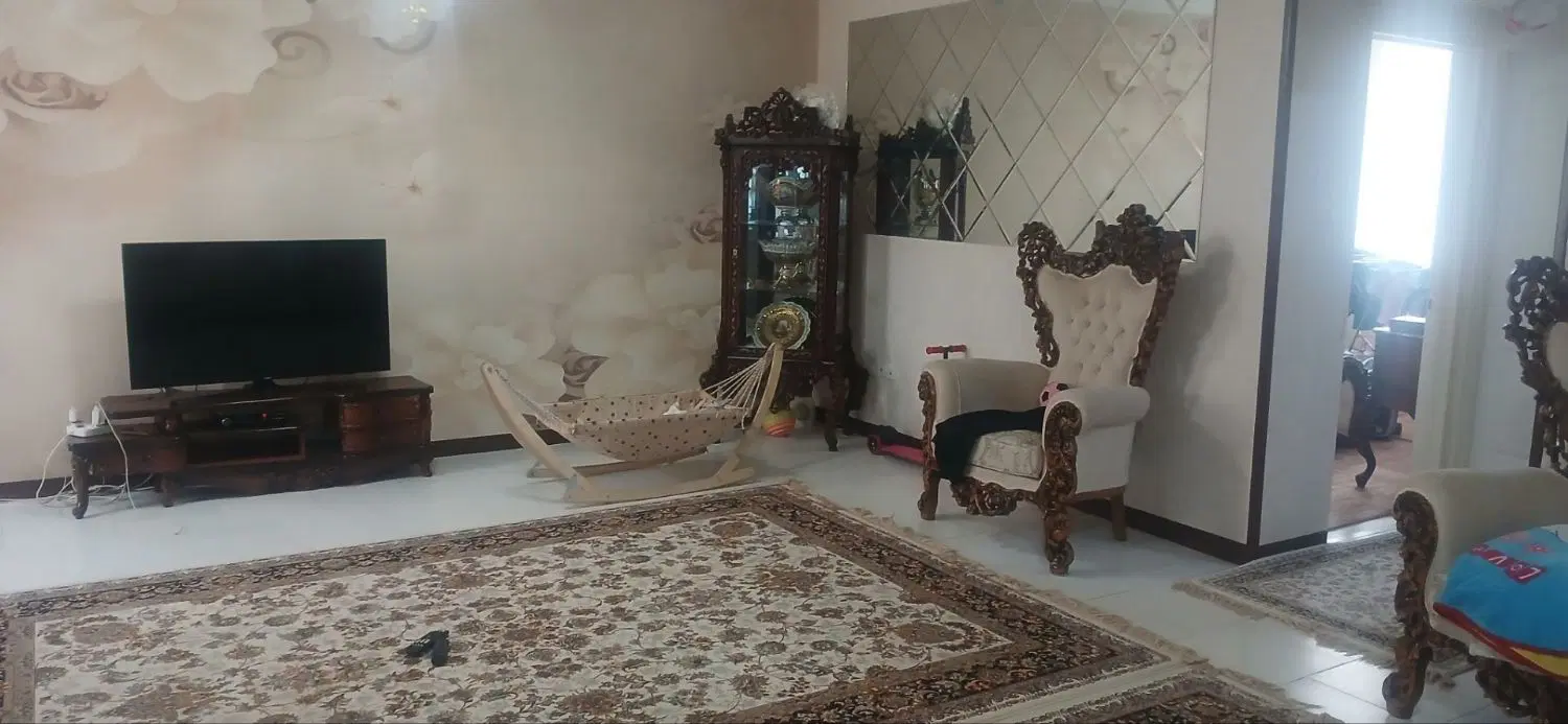 واحد۱۰۰متری شهرک طالقانی خیابان سعدی