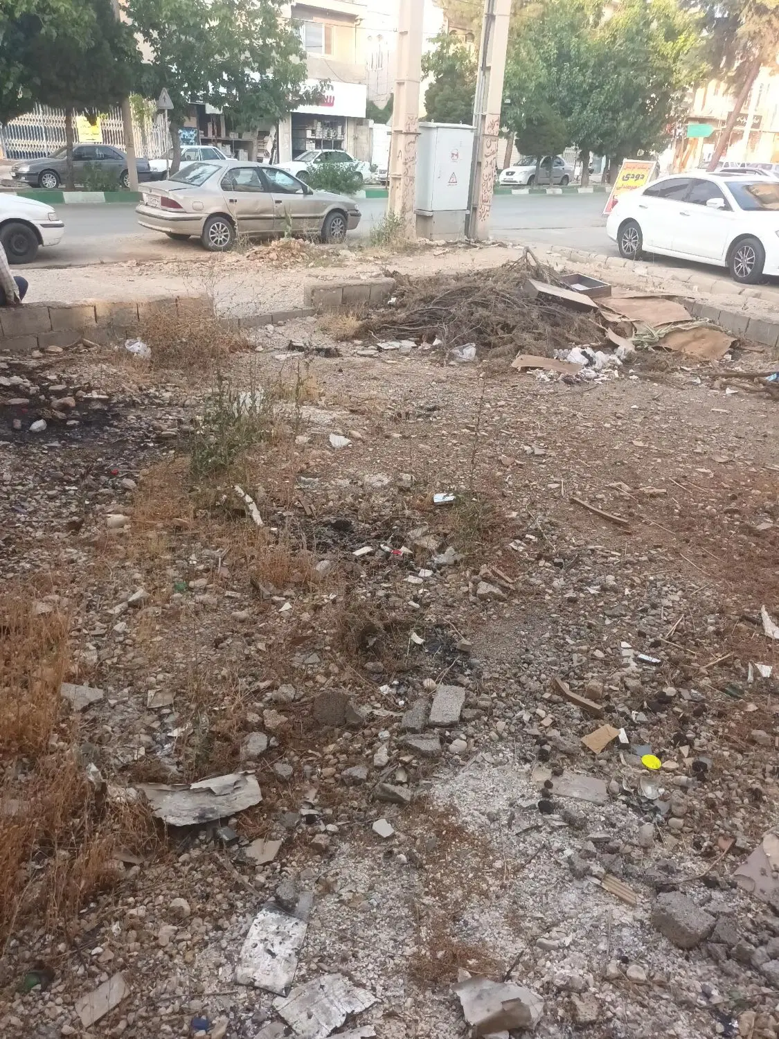فروش یک قطعه زمین تجاری دو نبش ۳۰و۱۰بمتراز ۶۵ متر