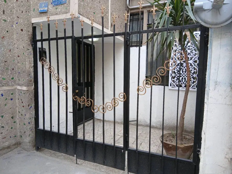 ۷۰ متر ۱ خ توحید اداری