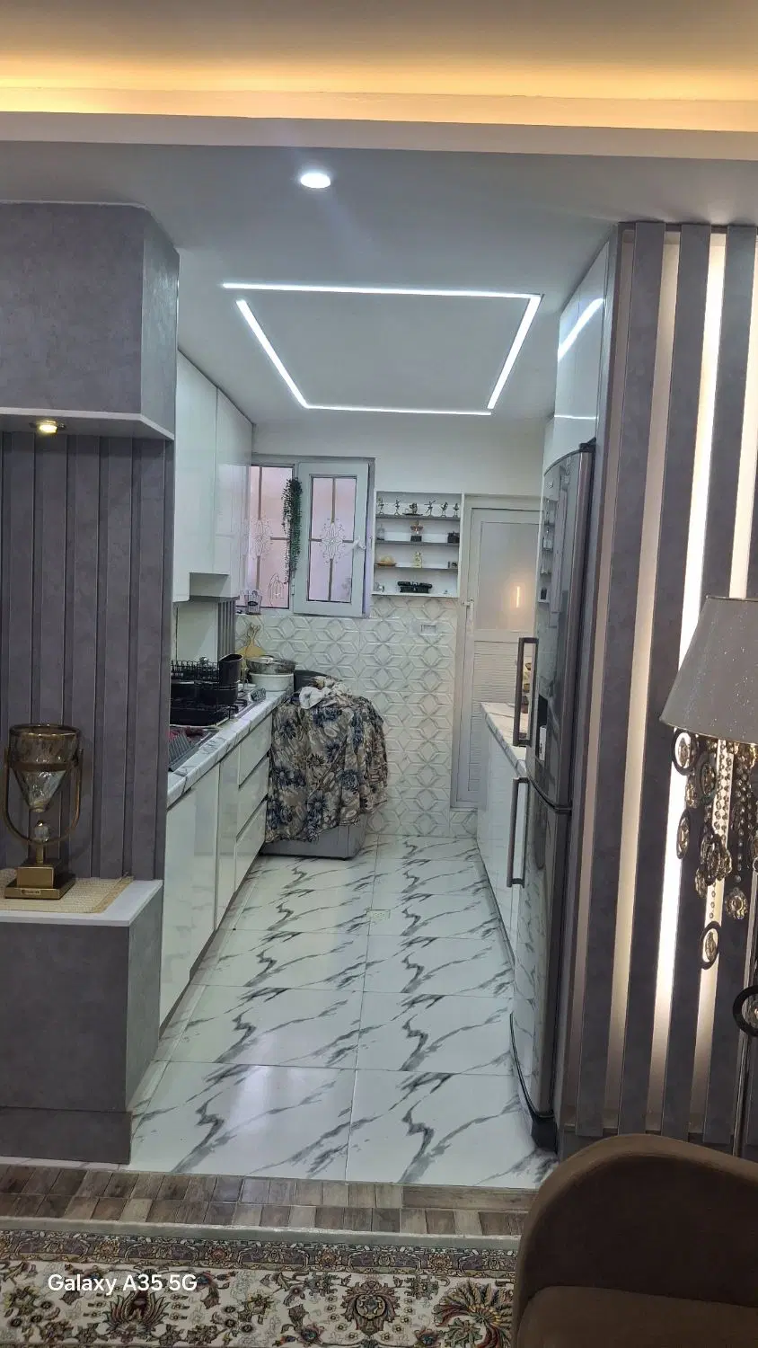 خانه 65متری  نقلی باز سازی شده دارای کابینت