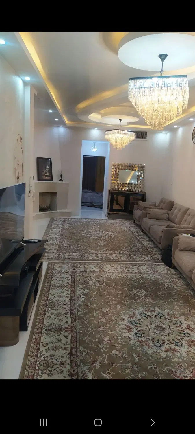 فروش‌واحد‌۱۳۵‌متری‌واقع‌در‌پونک‌