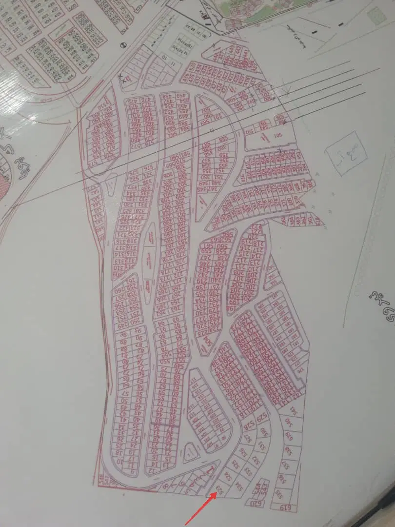 زمین ۶۰۶ متری نیروی انتظامی