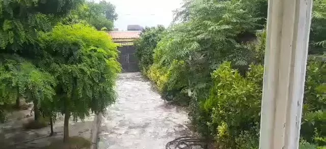 ویلای مسکونی بنا۱۳۰مترزمین۴۲۵مترباپروانه