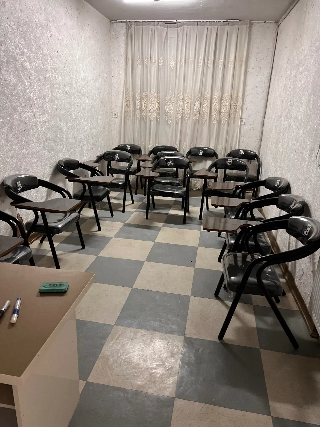 اجاره یک طبقه از دفتر کار (موسسه آموزشی )