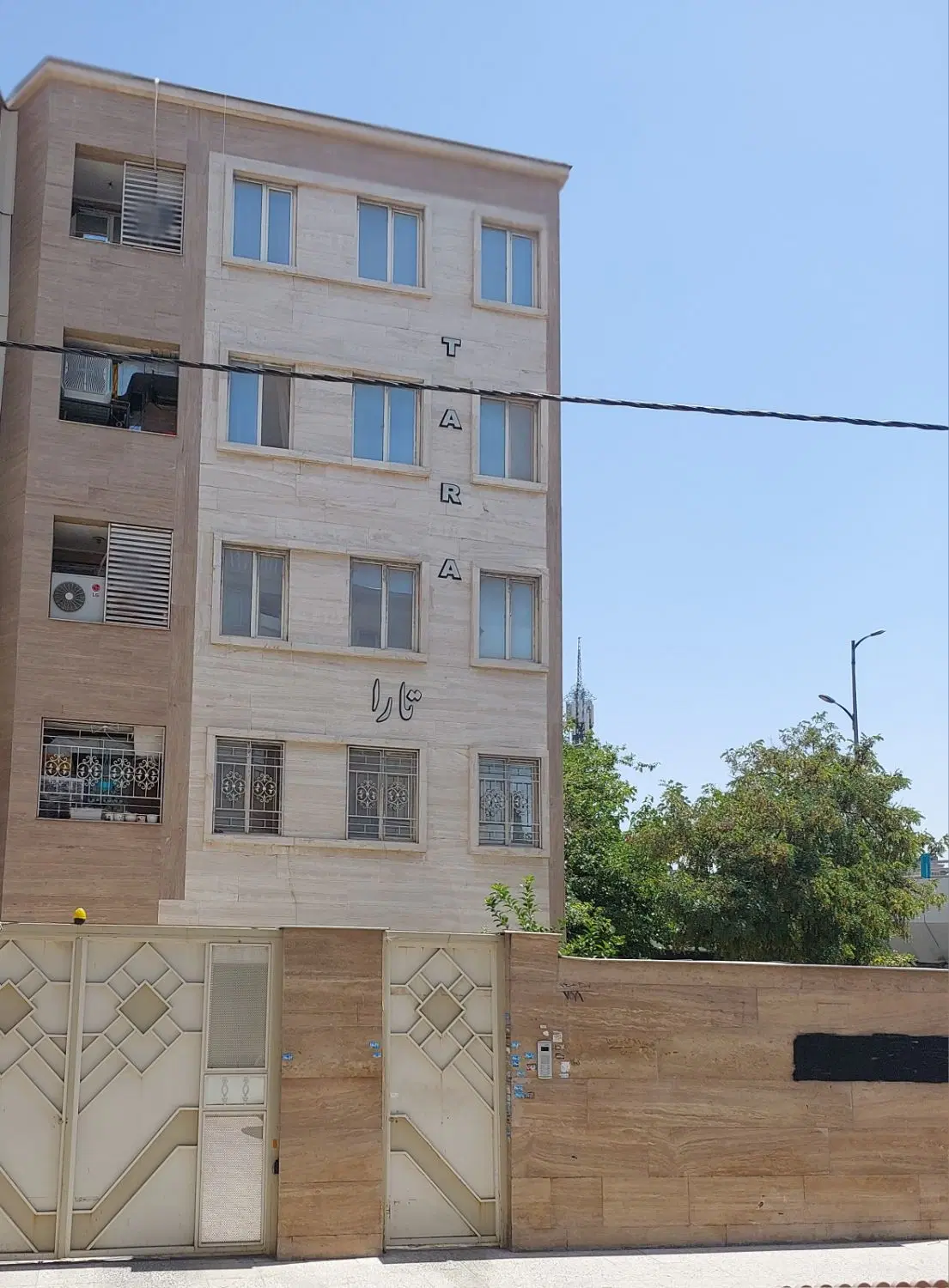 فروش فوری آپارتمان _ باهنر جنوبی