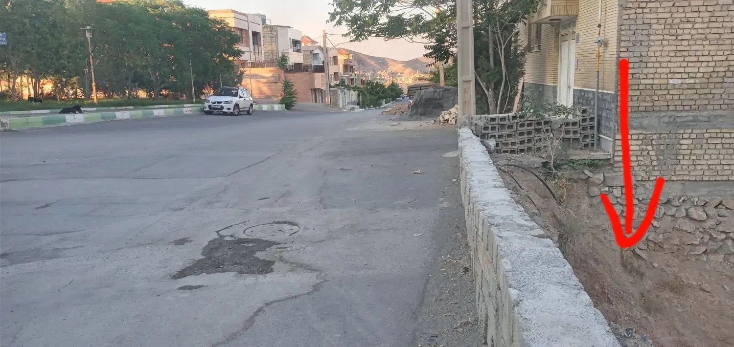 زمین مسکونی شمالی جنوبی