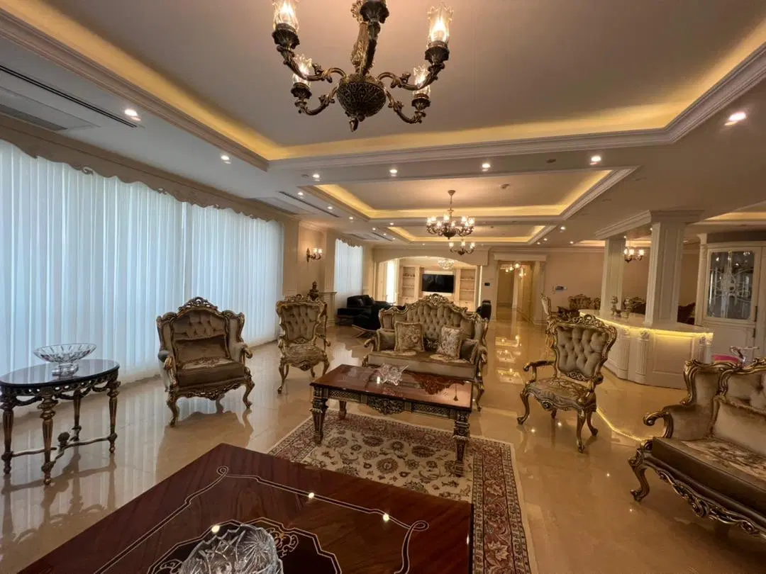 ویلایی با ۱۰۰۰ متر زیربنا تریبلکس گلشن سجاد