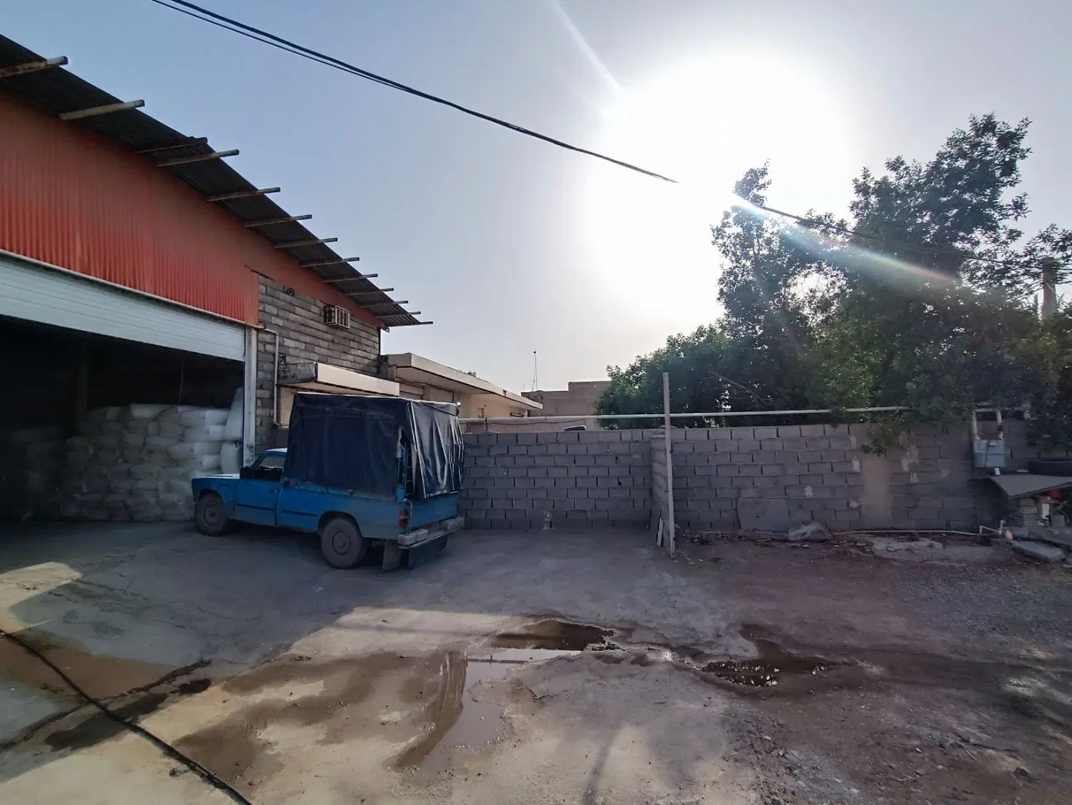 فروش زمین سوله و ساختمان تجاری حدود ۳۰۰۰ متر