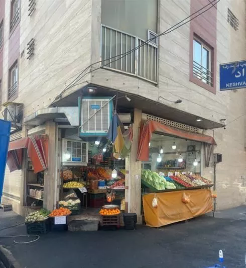 مغازه ۲۷ متری شریعتی ۲ نبش پارکینگ