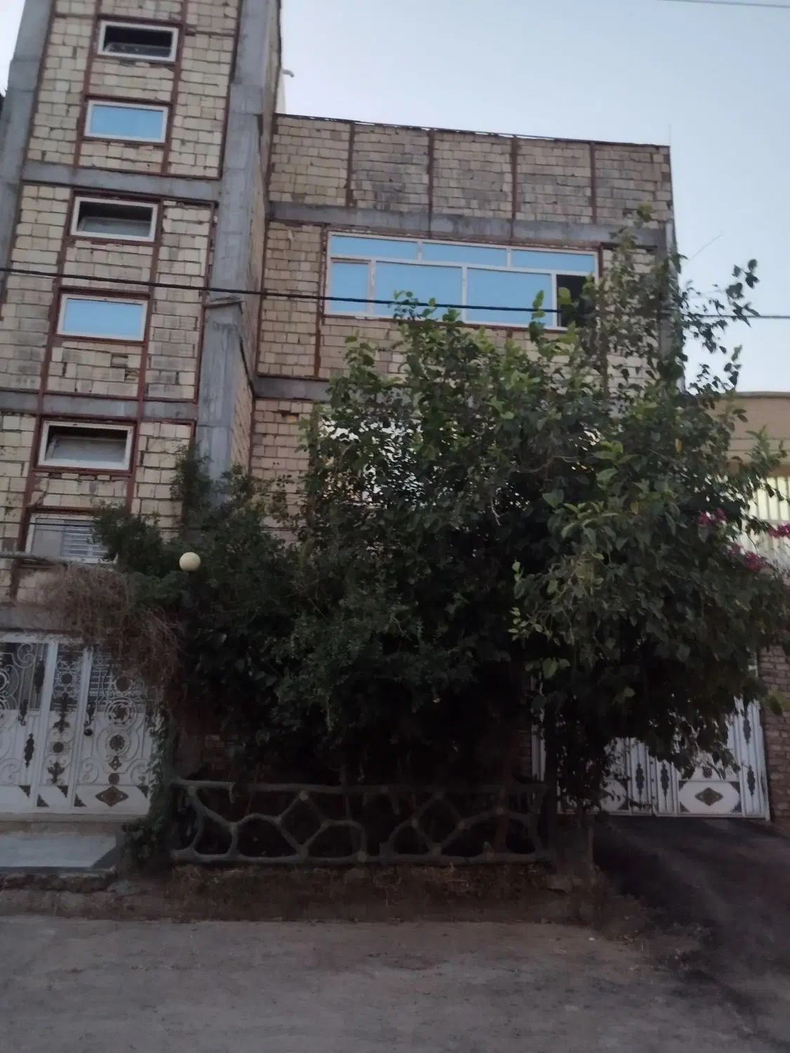 اجاره و رهن یک واحد ۱۳۰ متری از دو واحد