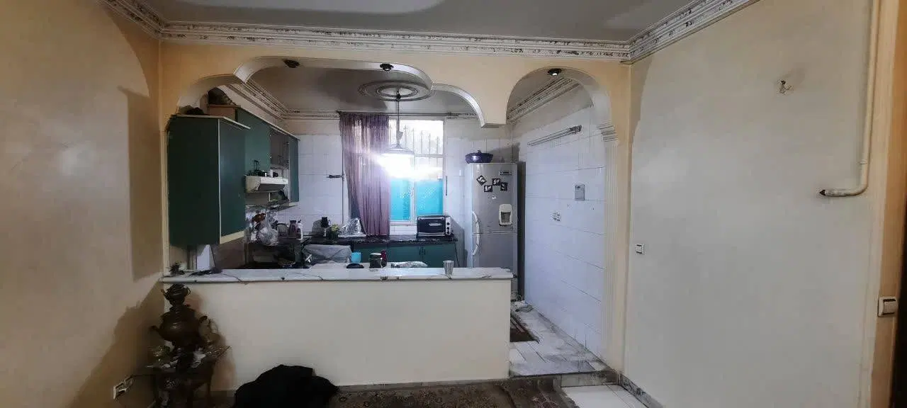۵۲ متر_آسانسور،انباری،پارکینگ موتور_۸متر پاسیومسقف