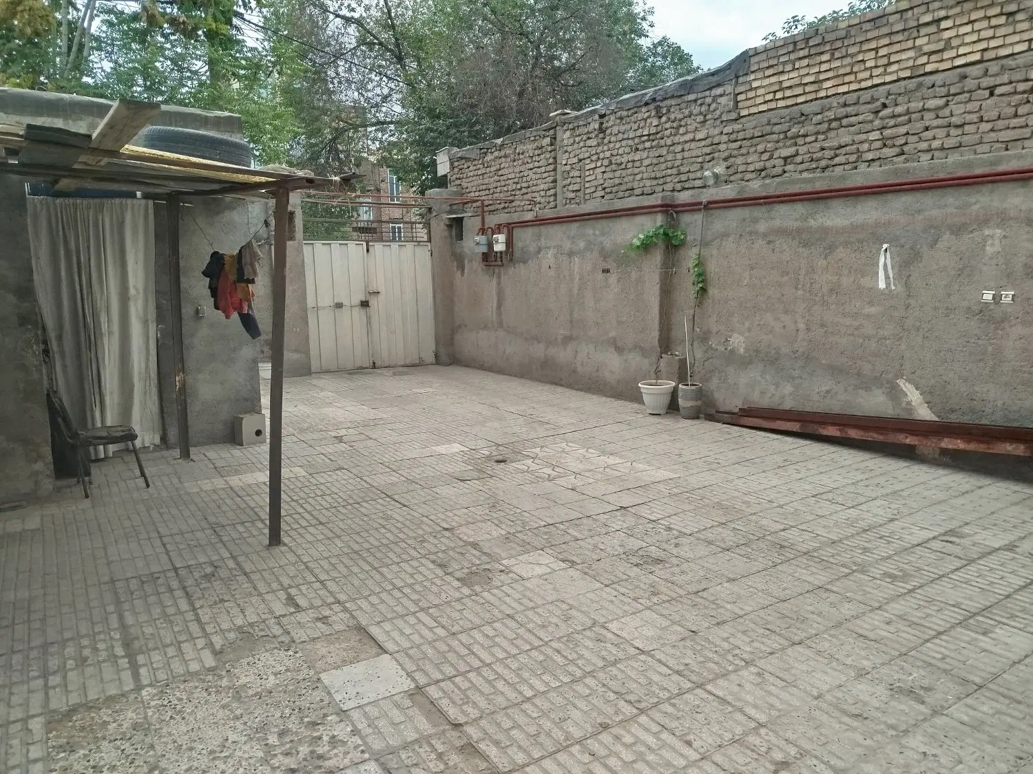 رهن و اجاره منزل ویلایی 200متری در گاز شرقی