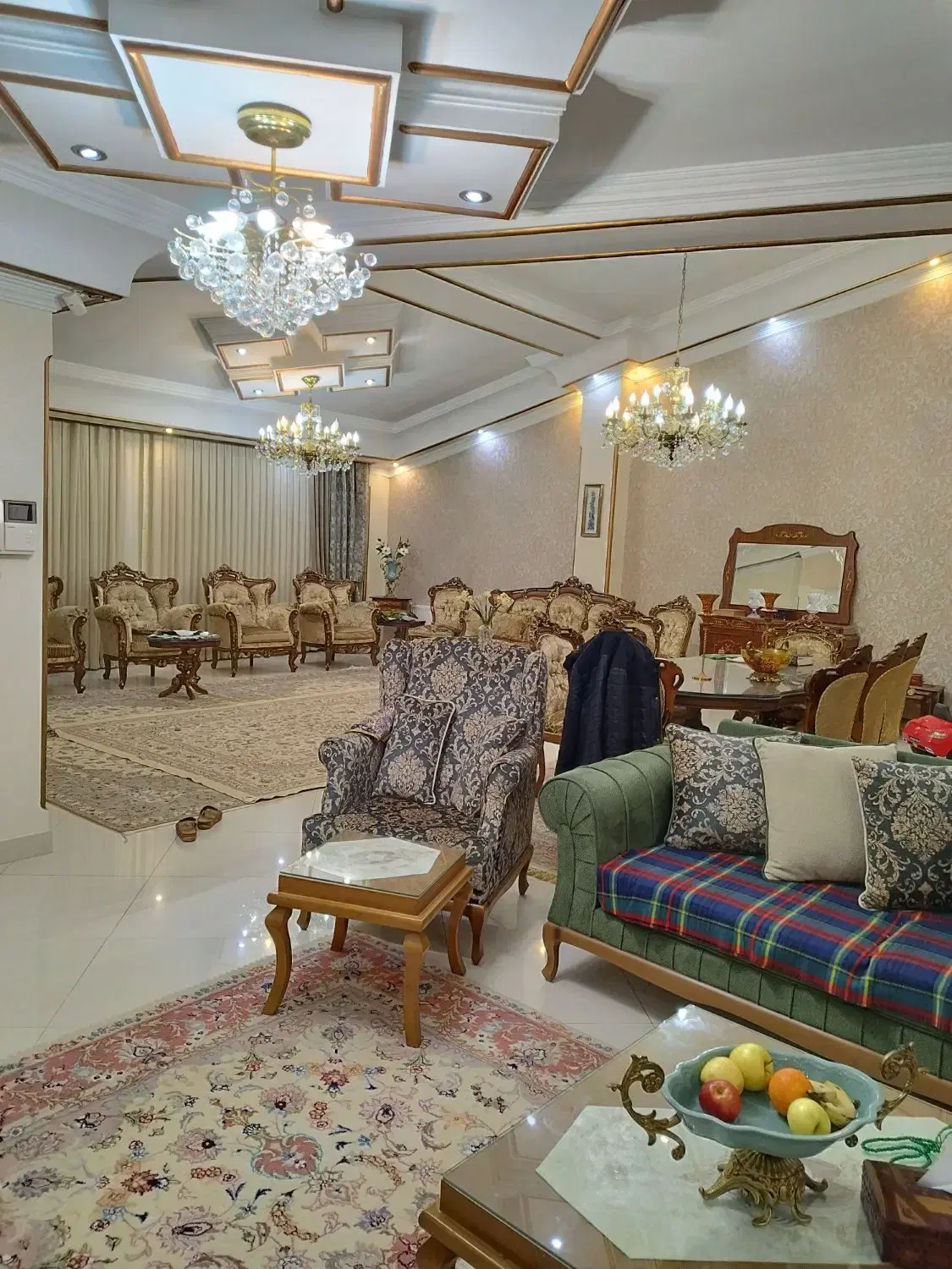 واحد ۱۸۶متری (تنها دو واحدی استثنایی شهرک بهاران)