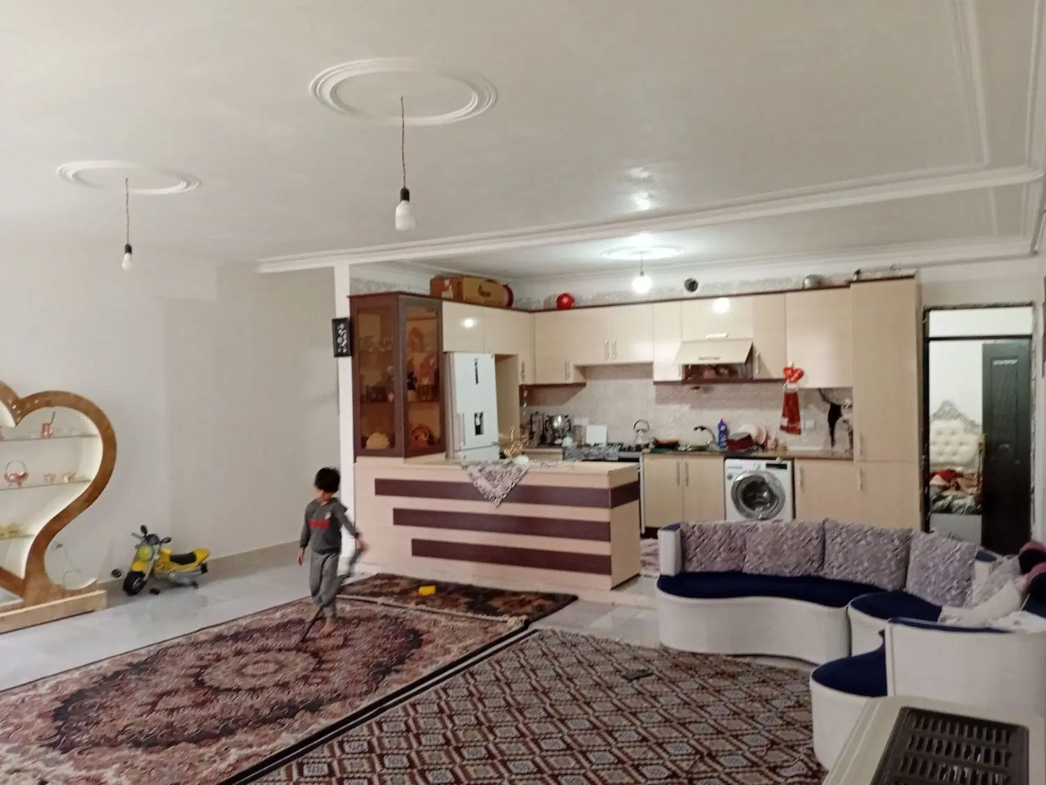 فروش حیاط