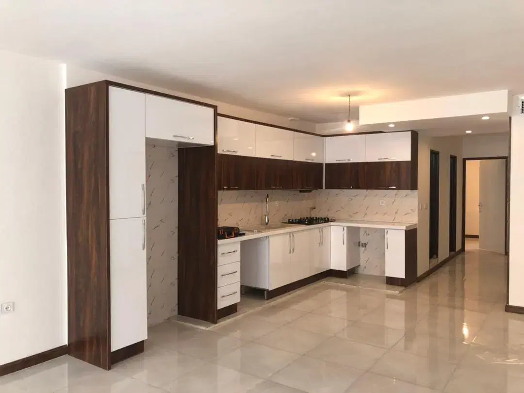 آپارتمان مسکونی طبقه دوم سه خواب