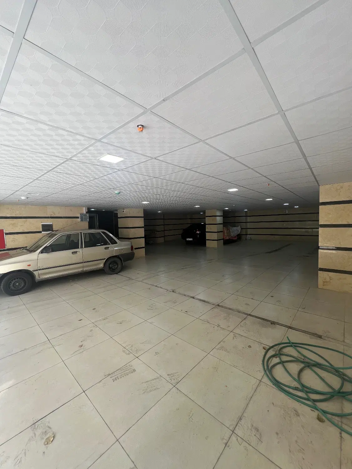 واحد آپارتمان ۱۷۵متری کلید نخورده
